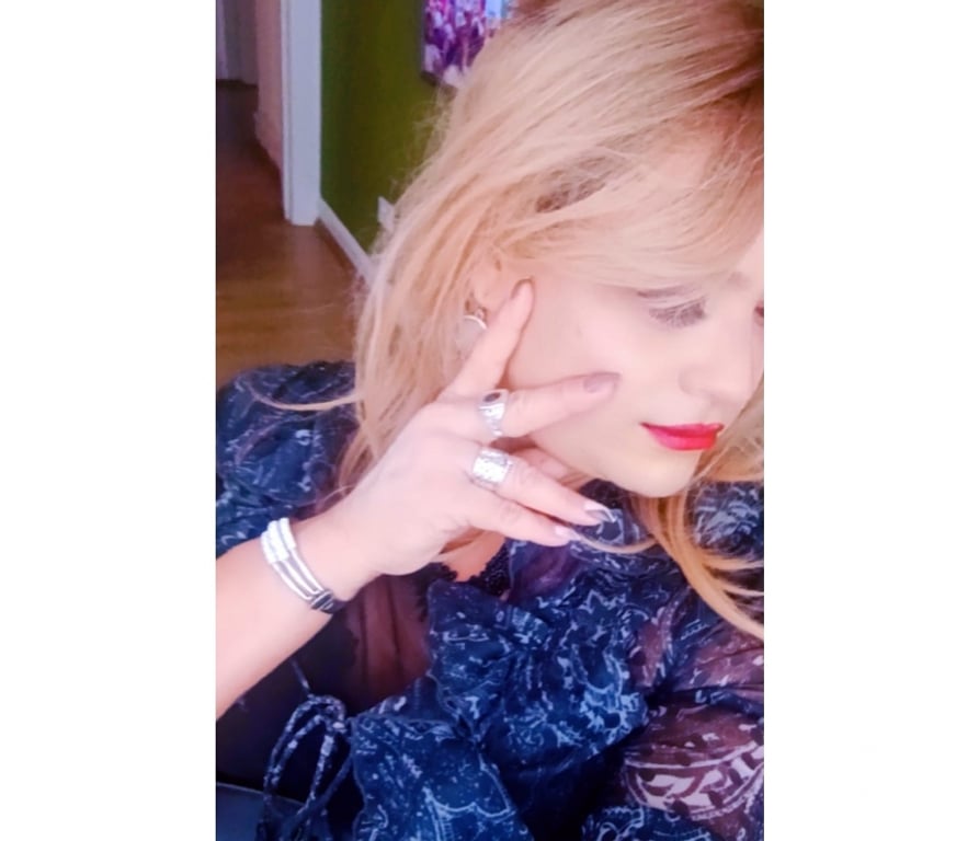 Trans Escorts Gloucestershire Cheltenham - Photos for Sandy 🔥 horny 😈 naughty 🍆🐷 Brazilian TSgirl