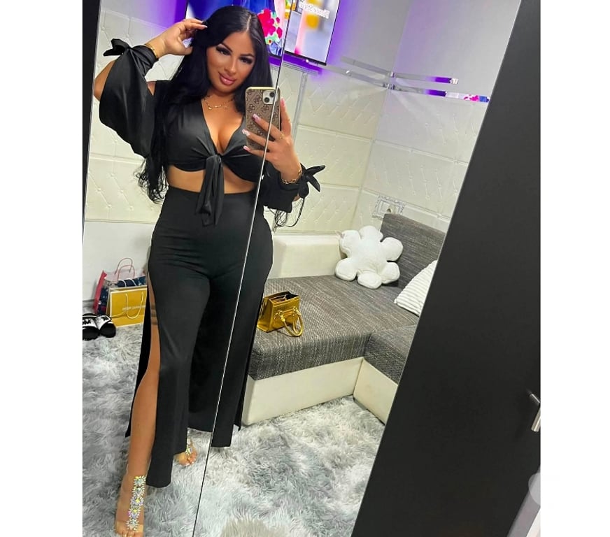 Escorts Belfast Belfast City Centre (South) - Belfast - Photos for 💙🩷NEW in Belfast🍾Party ♥️OUTCALL 🖤INCALL