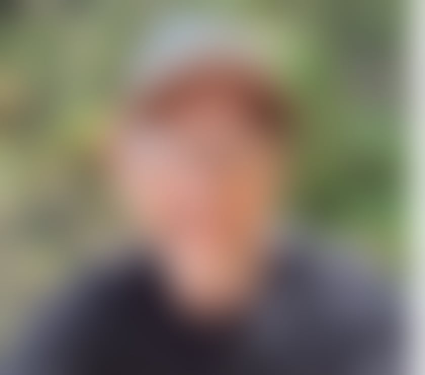 Swingers Community Cranleigh Waverley - Photos for A bi man wants to explore his bi curious side