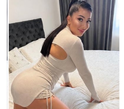 Escorts Whitechapel Station East London - Photos for 🖤Julie✨ Your Ultimate Escape with a Hot Beauty ✨