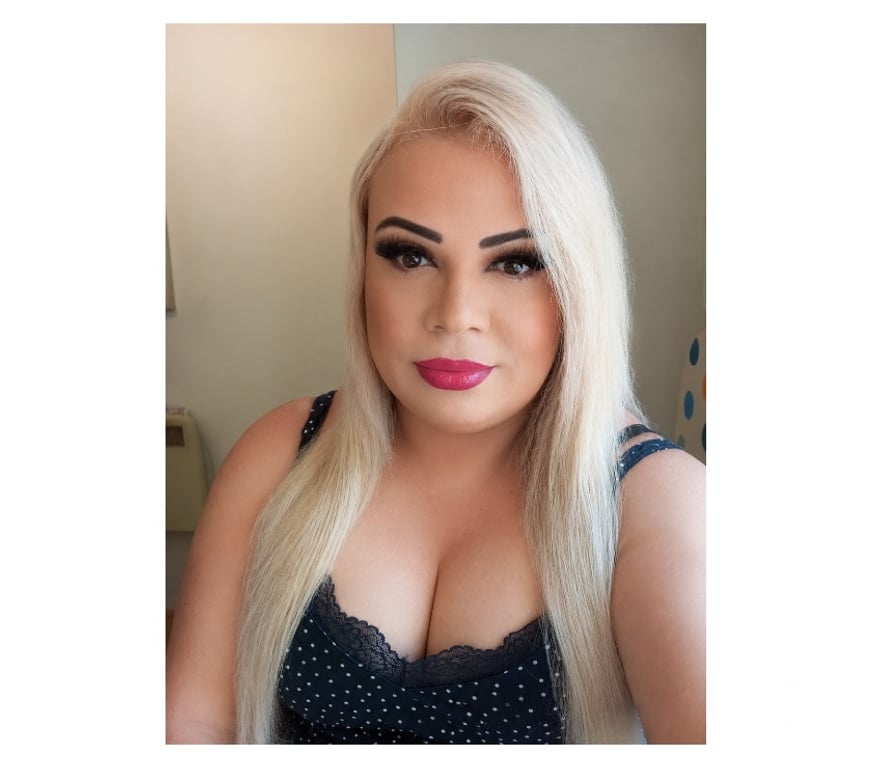 Escorts West Midlands Walsall - Photos for Hello guys I'm Emma trans full service