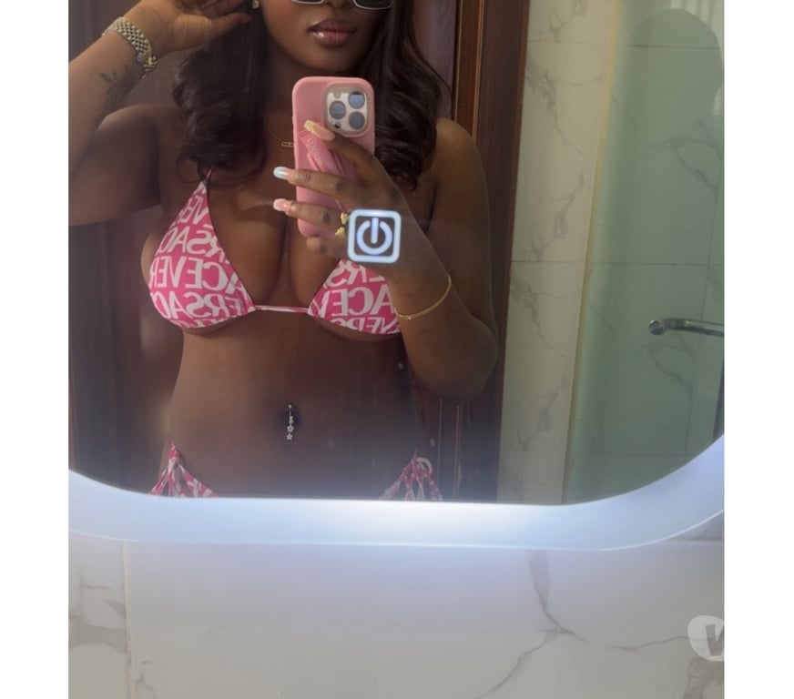 Escorts Essex Chelmsford - Photos for Your Sexy Black Barbie - Available today In CHELMSFORD !