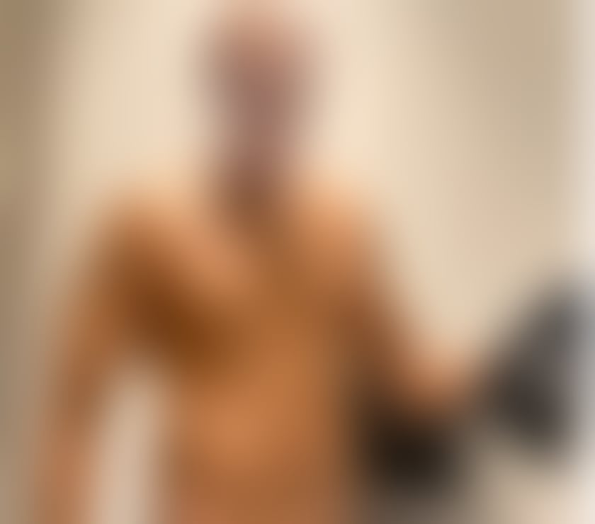 Escorts North West London Harrow on the Hill - North West London - Photos for Discreet Male Escort for Women Only – London