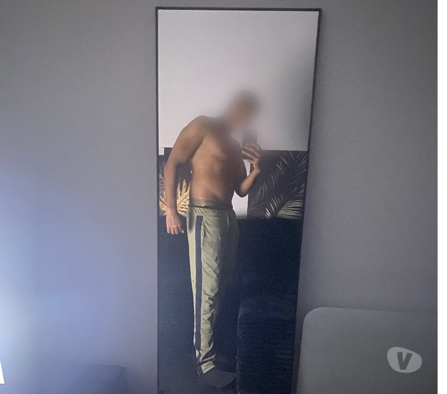 Escorts North West London Harrow on the Hill - North West London - Photos for Discreet Male Escort for Women Only – London