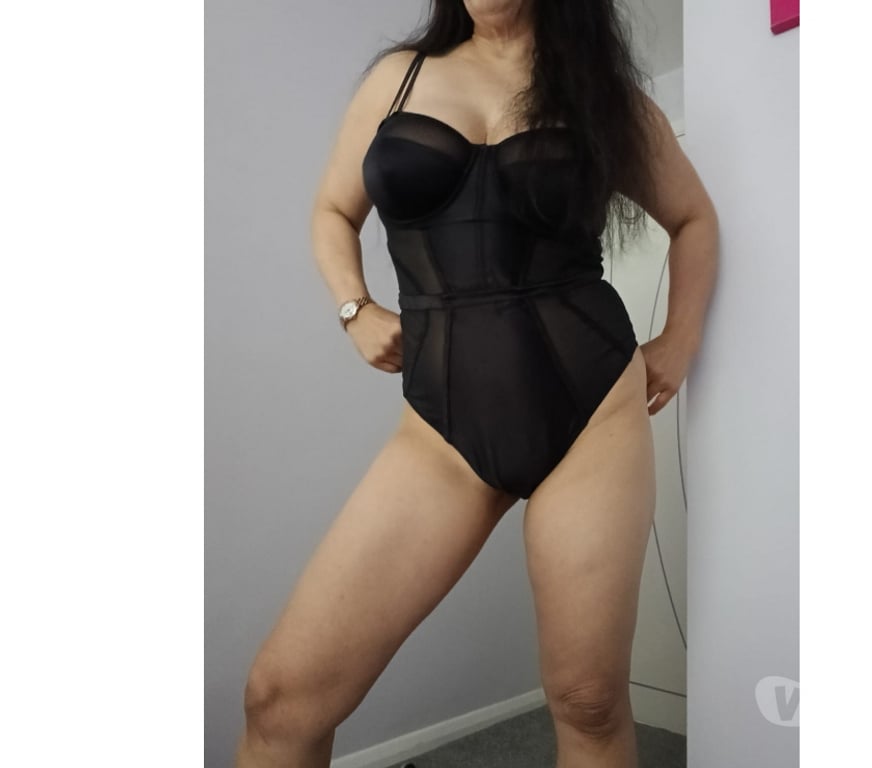 Escorts West London Hillingdon - Photos for Mature lady independent available short stay