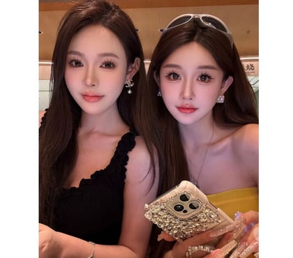 Photos for 24H 🌸Warm Presence🌸 Stylish Ease🌸DUO