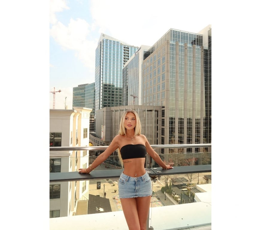 Escorts Bristol Bristol City Centre - Bristol - Photos for BRAZILIAN🌸 FIRST TIME HERE🥰 PARTY GIRL