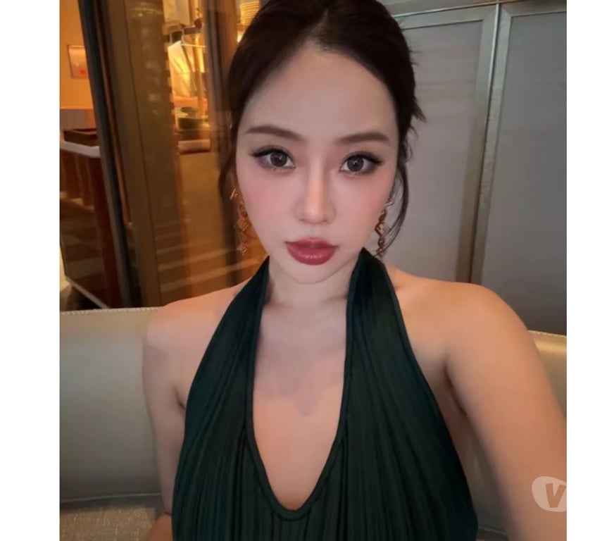 Escorts Edinburgh Craigentinny - Edinburgh - Photos for Velvet Reflection · Kind & Peaceful (EH7)