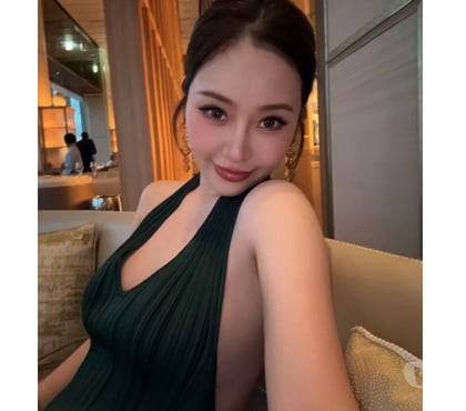 Natural Escorts & Erotic Massage Craigentinny Edinburgh - Photos for Velvet Reflection · Kind & Peaceful (EH7)