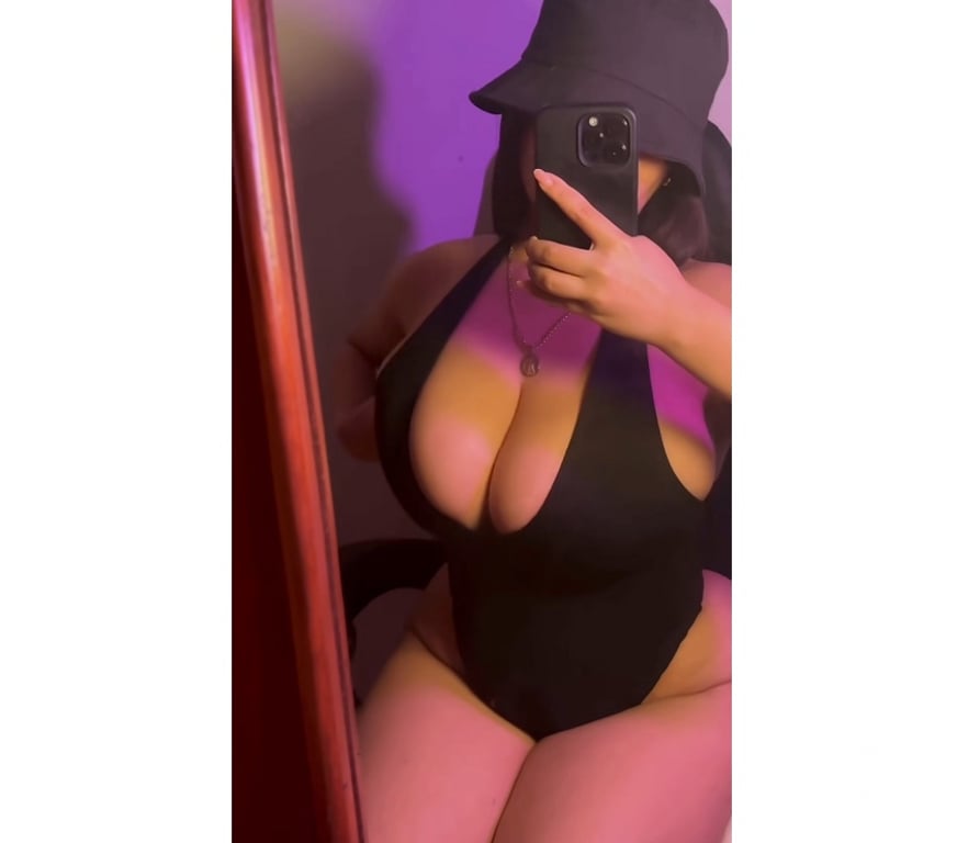Escorts Reading Reading Town Centre - Reading - Photos for Julyana sexy curves🤩dream girl💯real✅no rush