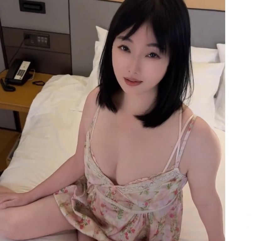 Escorts Hampshire Southampton - Photos for Asian girl Lovely and professional massage