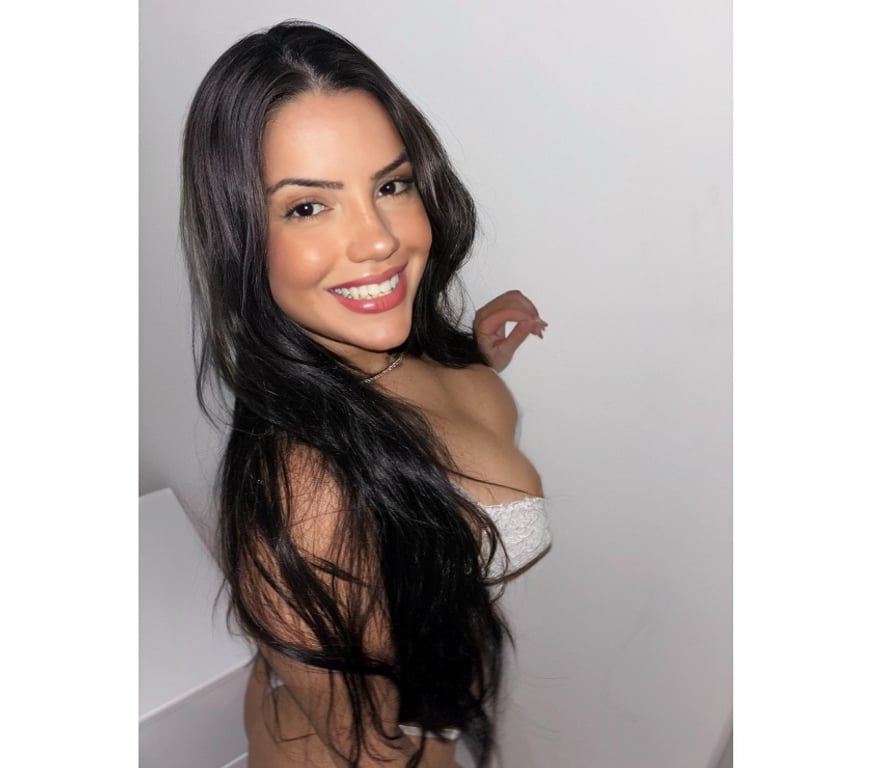 Escorts Essex Harlow - Photos for 🔥 BRUNETTE BRAZILIAN GIRL 🔥
