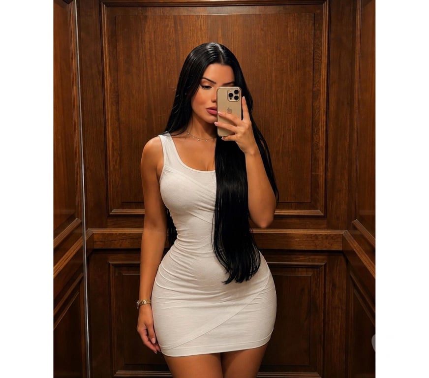 Escorts Essex Harlow - Photos for 🔥 BRUNETTE BRAZILIAN GIRL 🔥