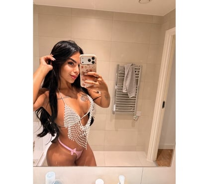 Photos for ISABELA SEXY AND HOT🇧🇷 ❤️🔥🌹 OWO&GFE😋