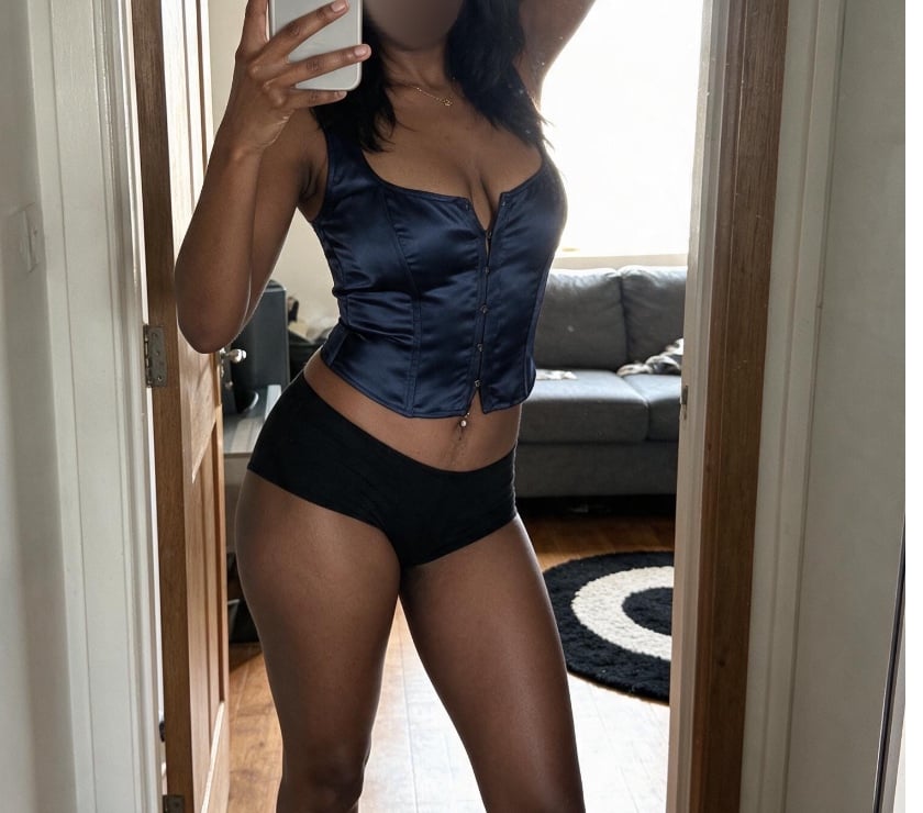 Escorts East London Poplar - East London - Photos for Baddest Babe April