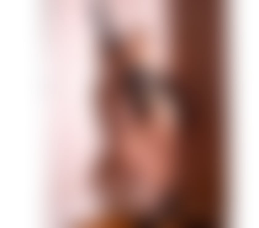 Escorts Central London Marylebone - Central London - Photos for Beatrice — Elegant, Warm & Irresistibly Charming
