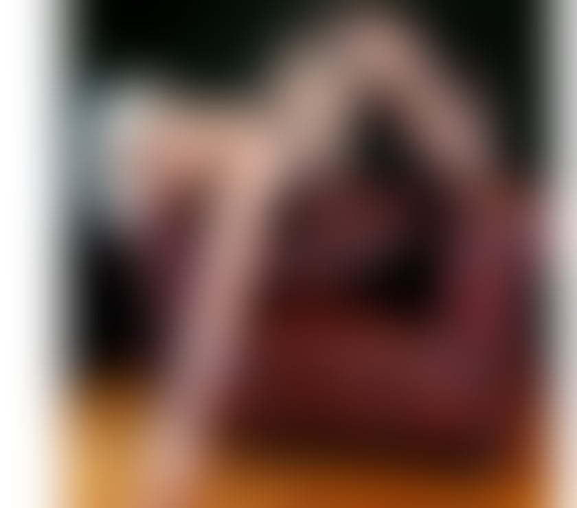 Escorts Central London Marylebone - Central London - Photos for Beatrice — Elegant, Warm & Irresistibly Charming