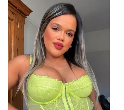 Escorts Swindon Town Centre Swindon - Photos for PARTY GIRL ❤️‍🔥 REAL PIC 📸 BIG JUICE TITS🍑