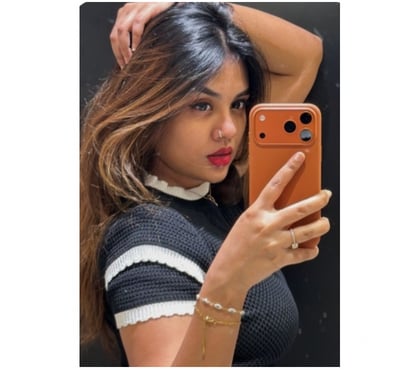 New Escorts Newlands Glasgow - Photos for ANYSHA❣️Curvy Indian lady ⭐ with classy looks 😍
