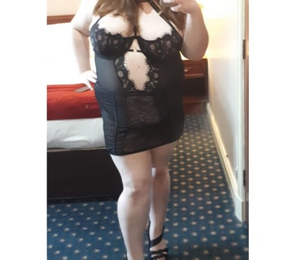 Escort Davenport Park Stockport - Photos for Suzi_Bush Blonde Busty Hairy BBW