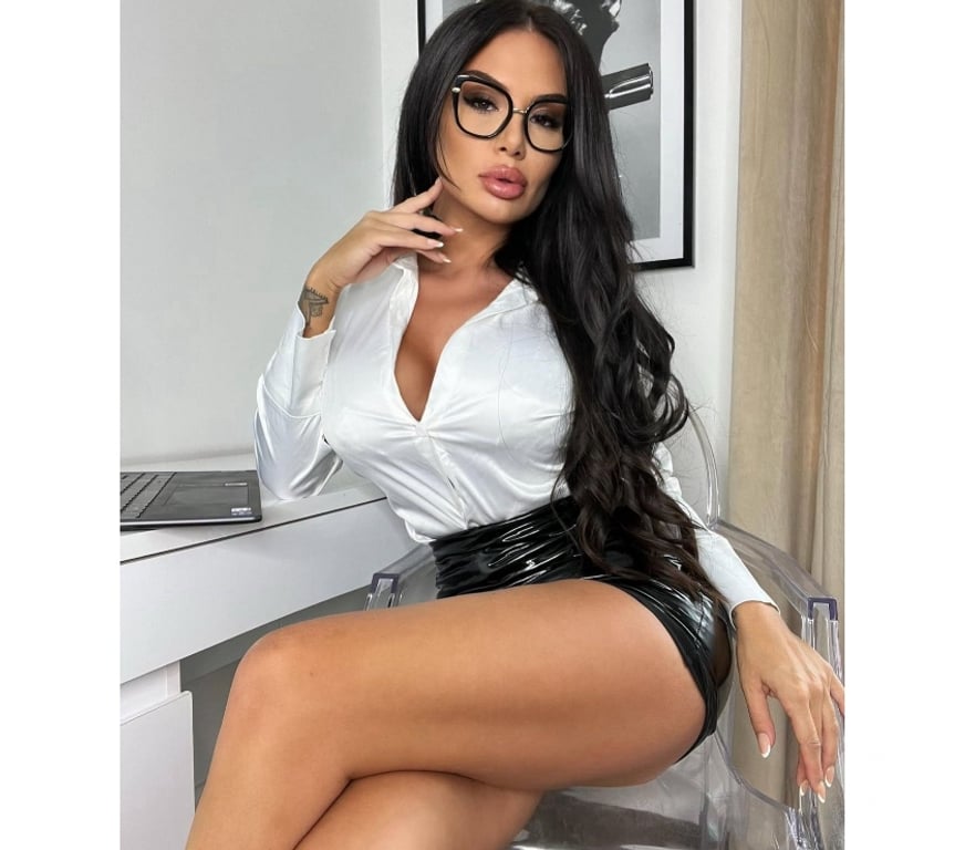 Escorts West London Paddington - West London - Photos for 🇧🇷🍭DUDA 🍭KISSING 🍭BRAZILIAN PARTY