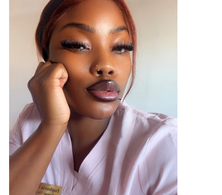 Escorts East London Seven Kings - East London - Photos for Black Girl Massage East London