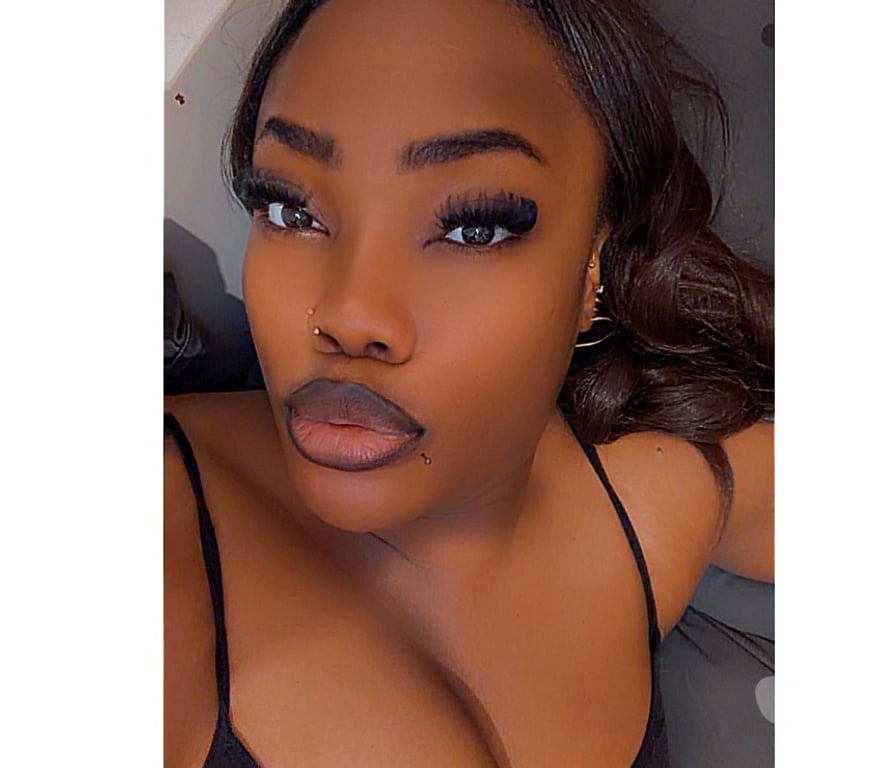 Escorts East London Seven Kings - East London - Photos for Black Girl Massage East London
