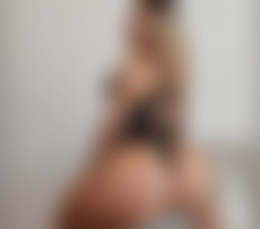 Escorts Somerset Taunton - Somerset - Photos for KAROLINA ♥️ BEST OWO 🍼 MASSAGE ✨️PARTY 🍻🥳