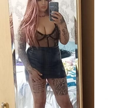  Escorts Barking Barking and Dagenham - Photos for LAURA PARTY GIRL 🥳🎉🥂🍾NEW IN TOWN OUTCALL