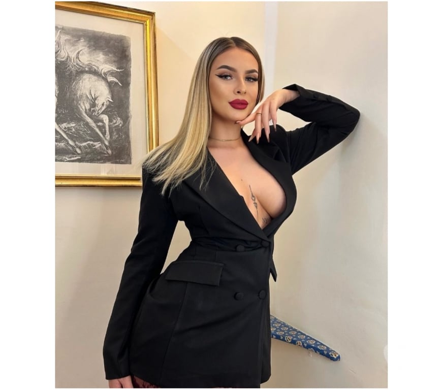 Escorts Bedfordshire Luton - Photos for 🥰Adelle🥰 : Escort og Massage.