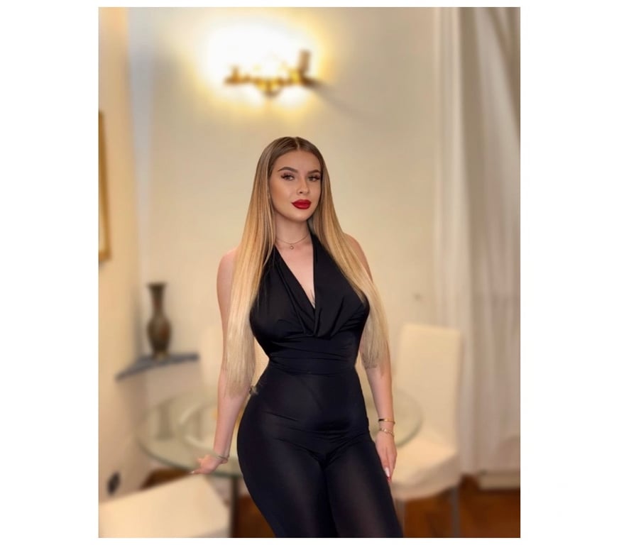 Escorts Bedfordshire Luton - Photos for 🥰Adelle🥰 : Escort og Massage.