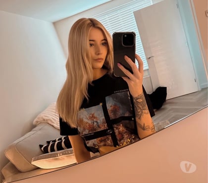 Photos for 25 year old Uni girl👧Vid Calls, Text And Content✅ONLINE