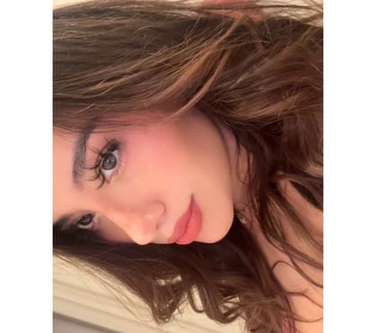 Photos for Would you feed me? 🍆👅💦😈 Brenda 22