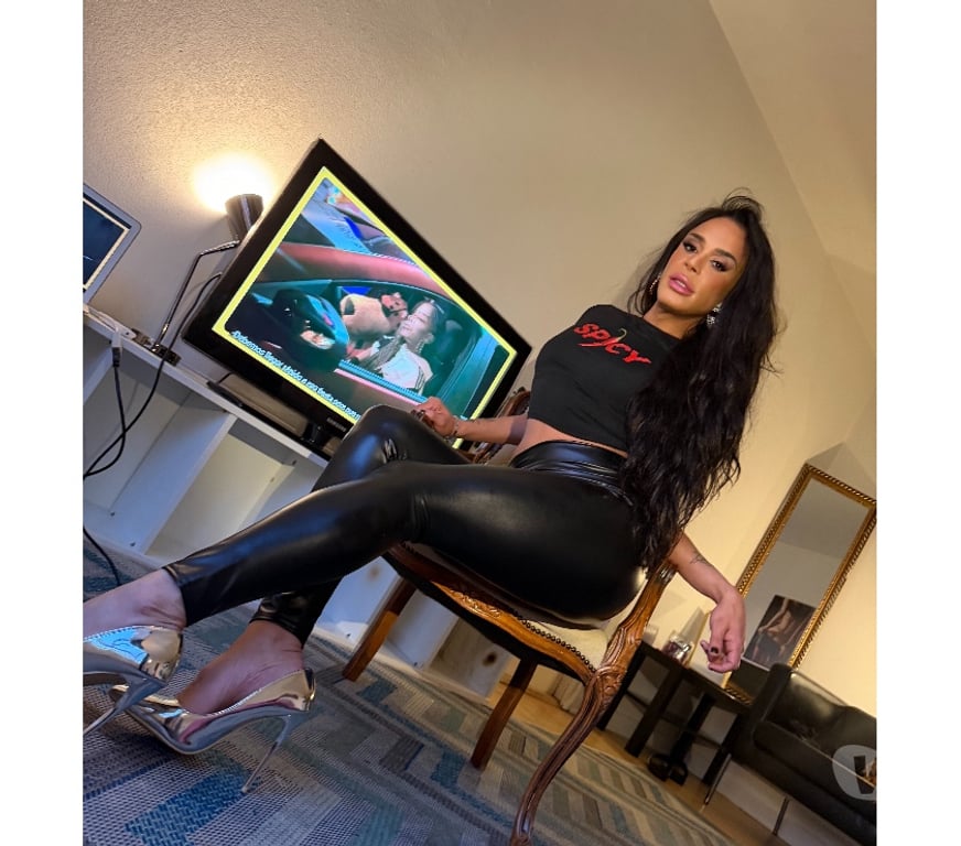 Trans Escorts South West London Stockwell - South West London - Photos for DOMINICAN TS ,5’5 TALL,BIG ASS, 9”TOP BOTTOM! STOCKWELL!