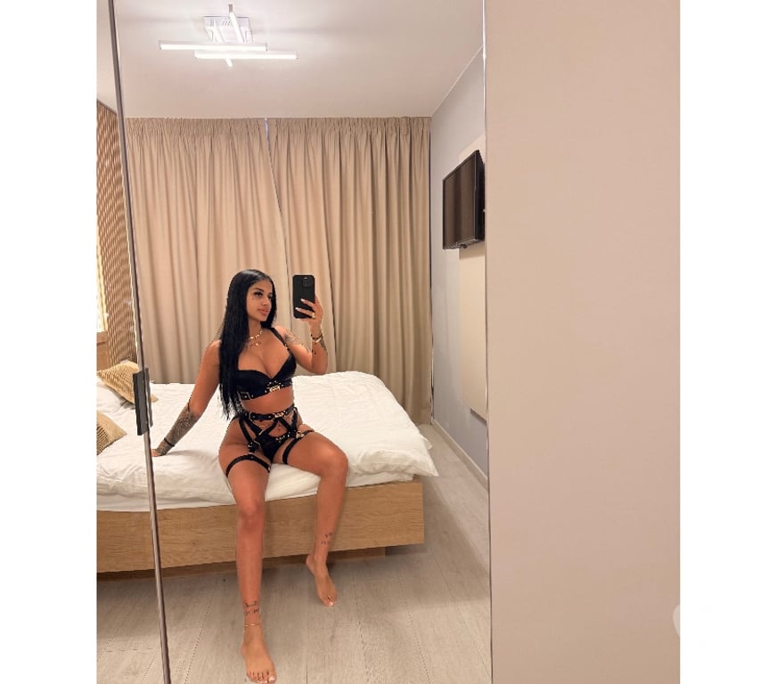 Escorts Greater Manchester Bolton - Photos for ✨ Allyas — Young, Genuine & Unforgettable