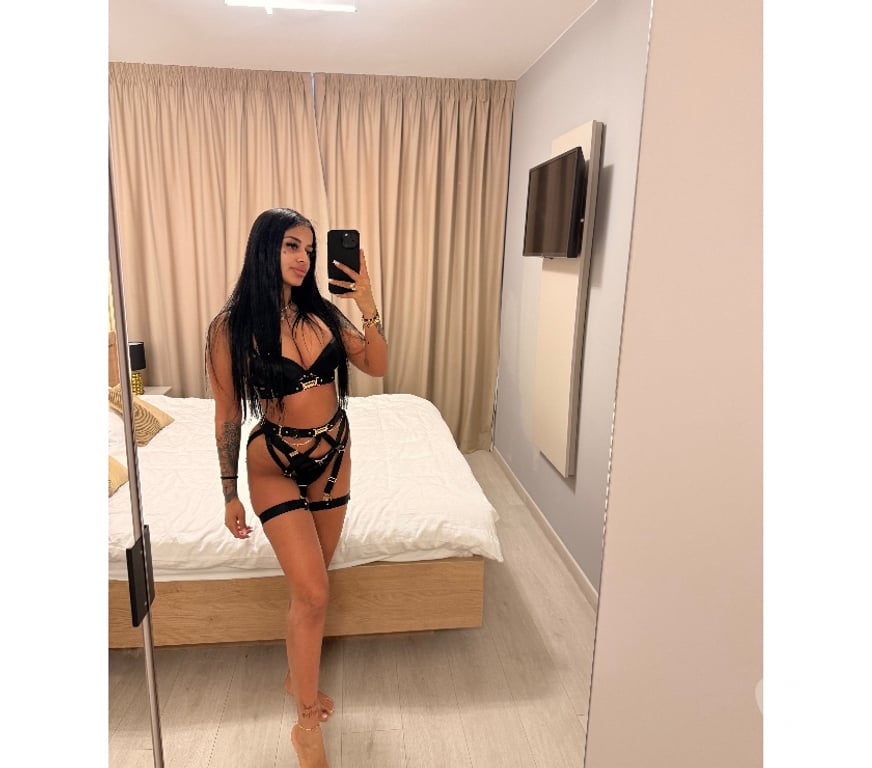Escorts Greater Manchester Bolton - Photos for ✨ Allyas — Young, Genuine & Unforgettable