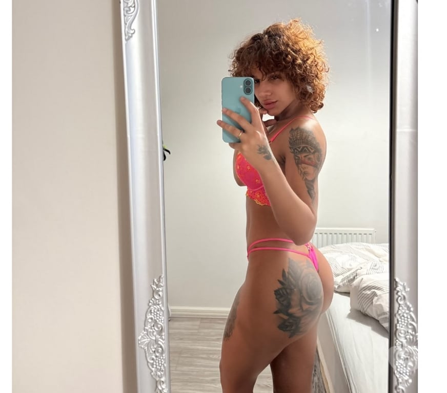 Escorts Greater Manchester Salford - Photos for Lore cute real pics
