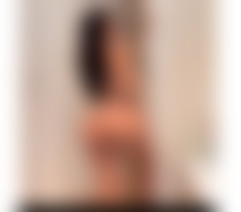 Escorts Tooting Broadway Station South West London - Photos for I'm Friendly, Flirtatious, Happy, Warm & of course🔥