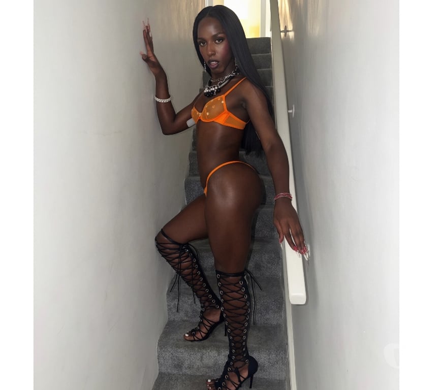 Trans Escorts Surrey Runnymede - Photos for Zâmbia Ébonê 💛✨🔥