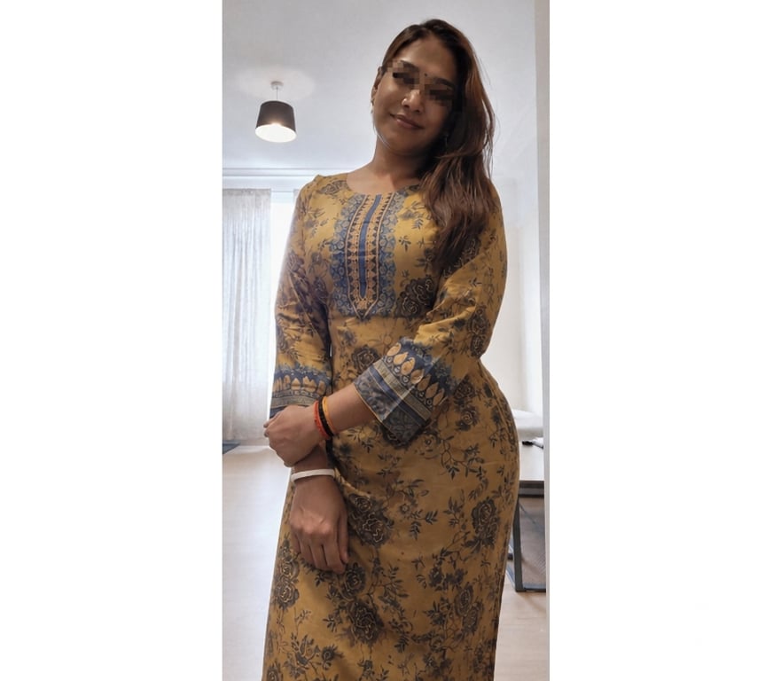 Escorts South West London Tooting Bec Station - South West London - Photos for South Indian Tamilnadu Girl SEETHA in Tooting