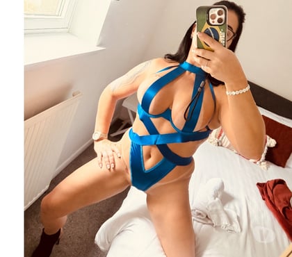 Escorts and Massages Aberdeen City Centre Aberdeen - Photos for BRUNETTE OFF DREAMS😍REAL PHOTOS🤌❤️🎉🥳