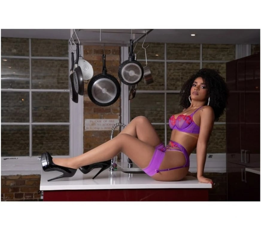 Escorts Greater Manchester Manchester - Photos for Suzy Sexy Brazilian 100% real