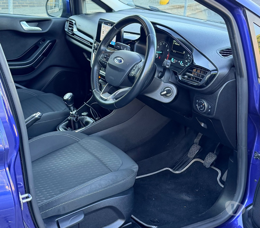 used cars for sale South West London Sutton - Photos for 2017 Ford fiesta 1L petrol 2 keys full service history