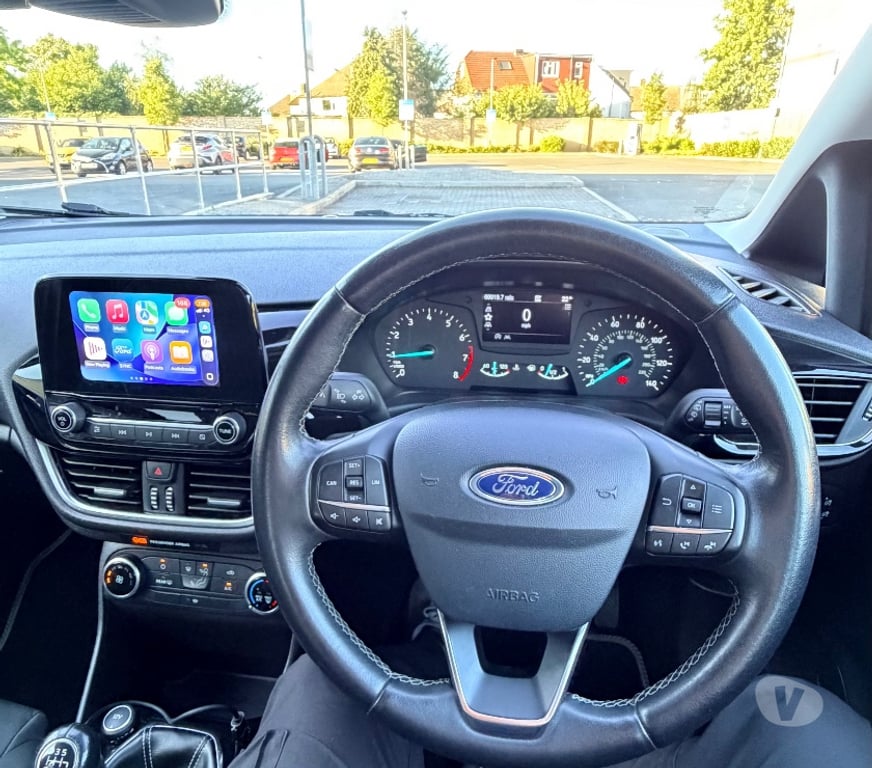used cars for sale South West London Sutton - Photos for 2017 Ford fiesta 1L petrol 2 keys full service history