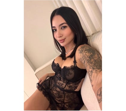 Photos for 🦋 Gaby Brunnete Latina 🦋 NEW HERE