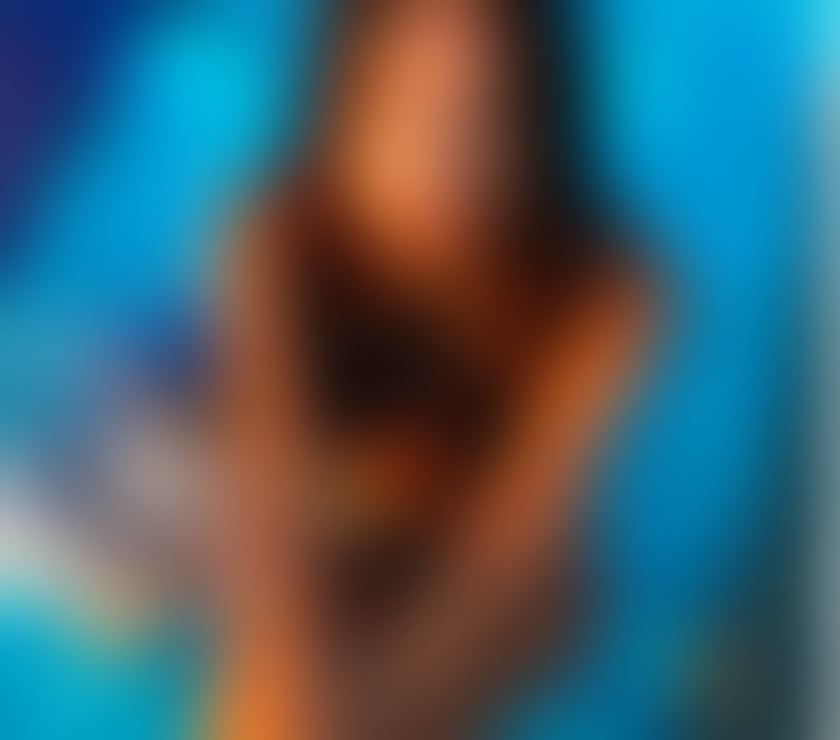 Escorts East London Canary Wharf - East London - Photos for LATINA SERVICES IN CANARY WHARF🥵❤️‍🔥🫣