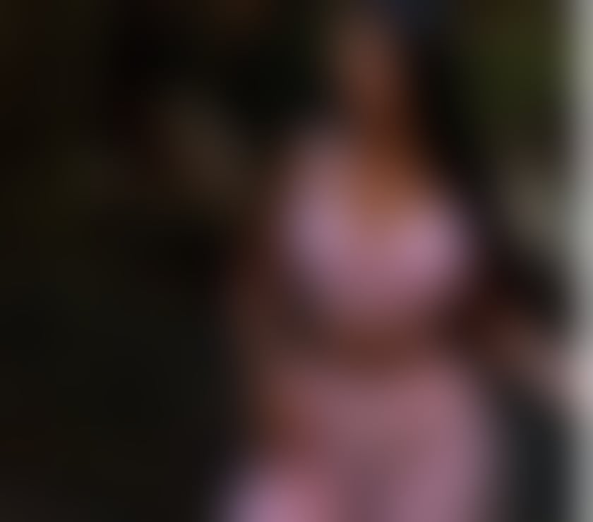 Escorts Canary Wharf East London - Photos for 🔥LATINA IN CANARY WHARF🔥