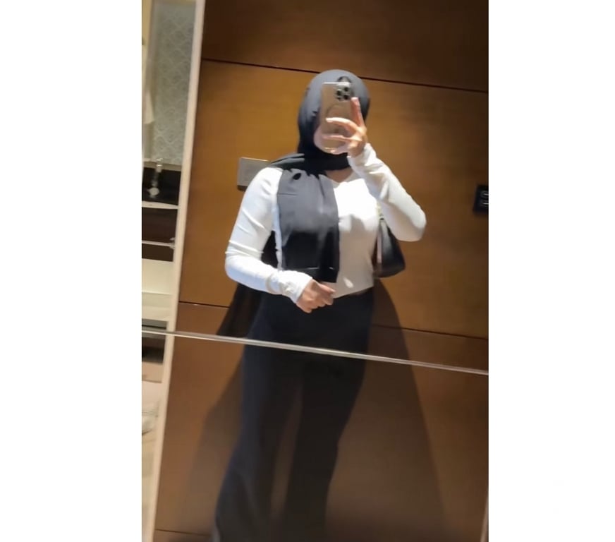 Escorts Lancashire Preston - Photos for OUTCALLS ONLY(British Indian Hijabi Goddess)