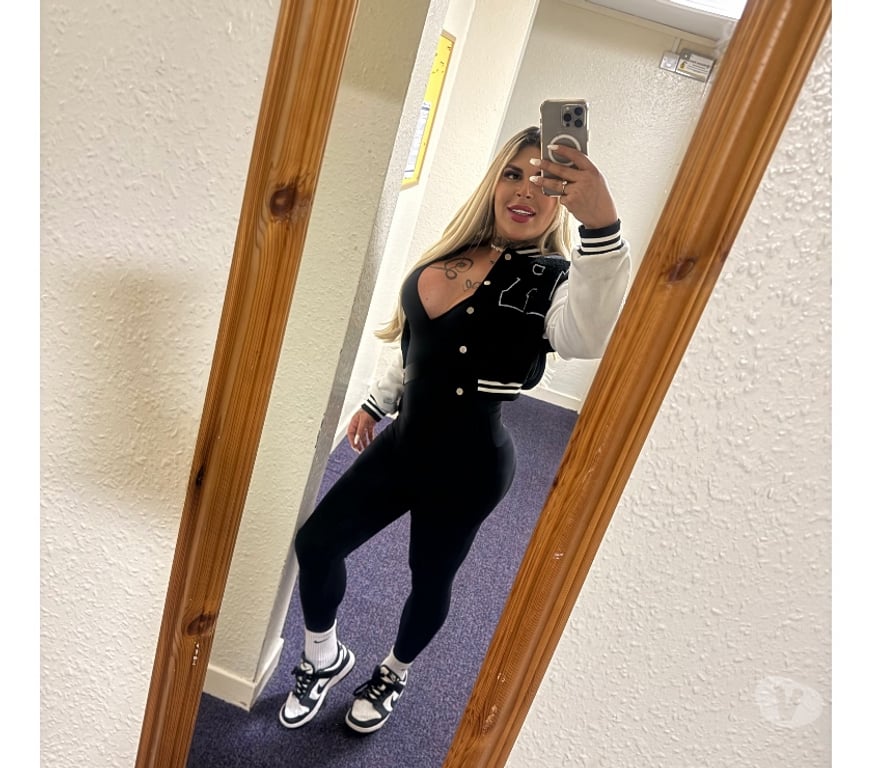 Trans Escorts West Midlands Birmingham - Photos for Rafaella in town come Party? 😏💦💨😌😈