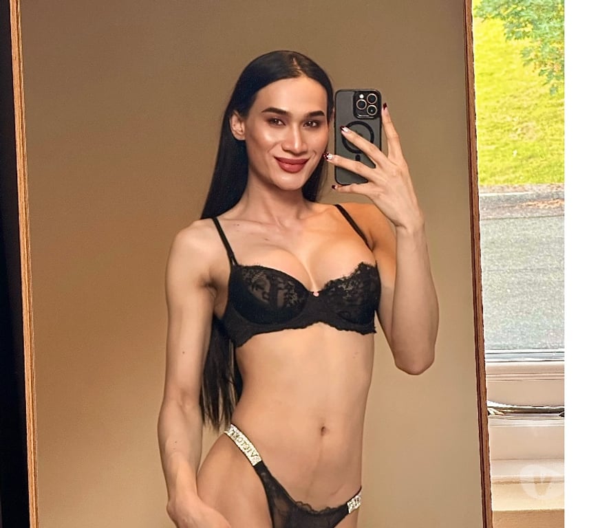 Escorts Merseyside Wirral - Photos for Thai Ts sexy body and something below